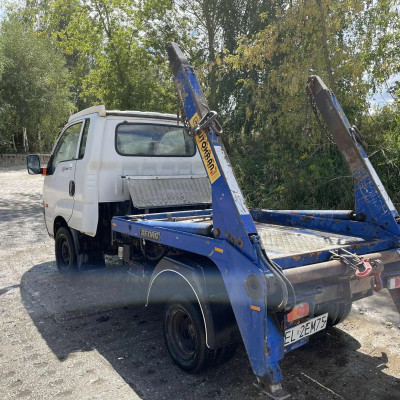 Kia 2500