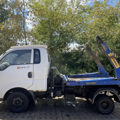 Kia 2500