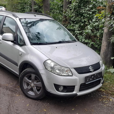 Suzuki SX4 1.9 DDiS 4WD GS / Premium