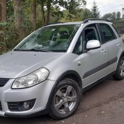 Suzuki SX4 1.9 DDiS 4WD GS / Premium