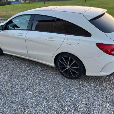 Mercedes-Benz CLA 220d 4MATIC