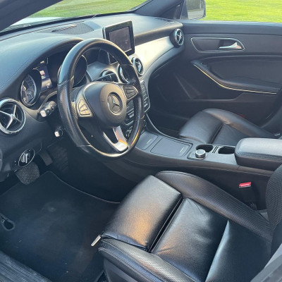 Mercedes-Benz CLA 220d 4MATIC