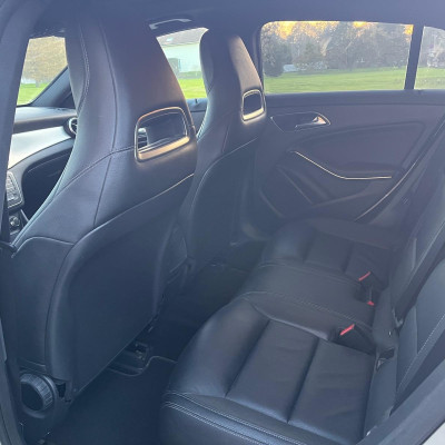 Mercedes-Benz CLA 220d 4MATIC