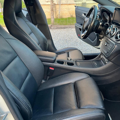 Mercedes-Benz CLA 220d 4MATIC