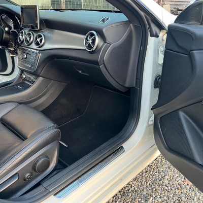Mercedes-Benz CLA 220d 4MATIC