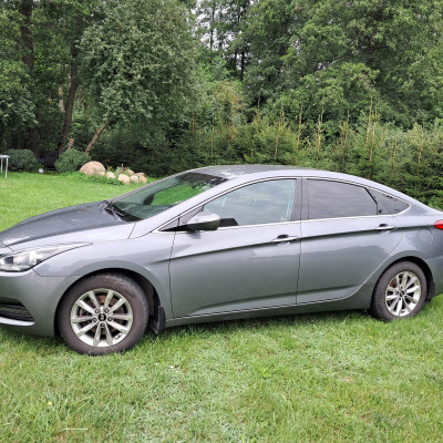 Sprzedam bezwypadkowy