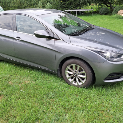 Sprzedam bezwypadkowy