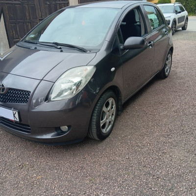 Sprzedam zadbaną Toyotę Yaris 2008
