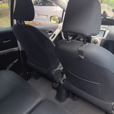 Sprzedam zadbaną Toyotę Yaris 2008