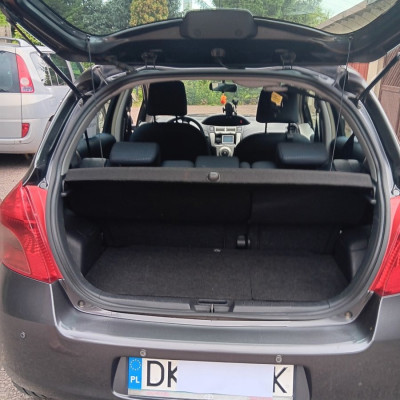 Sprzedam zadbaną Toyotę Yaris 2008