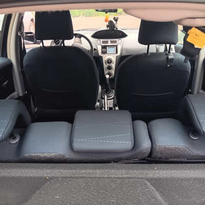 Sprzedam zadbaną Toyotę Yaris 2008