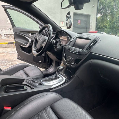 Opel Insignia 2.0 CDTI Sports Tourer Automati