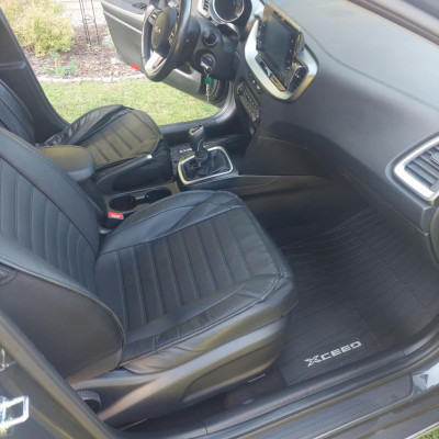 Kia X-Ceed