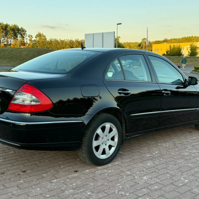 Mercedes-Benz Klasa E 200 Kompressor Automati