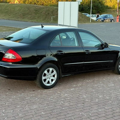 Mercedes-Benz Klasa E 200 Kompressor Automati