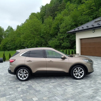 Ford Kuga 2.0 EcoBlue AWD Titanium