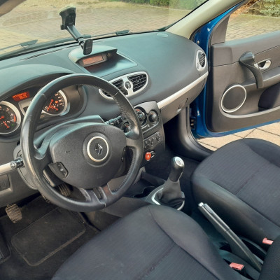 Renault Clio 1.4 16V Confort Privilege
