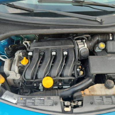 Renault Clio 1.4 16V Confort Privilege