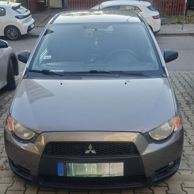 Świetnie utrzymany Mitsubishi Colt klima