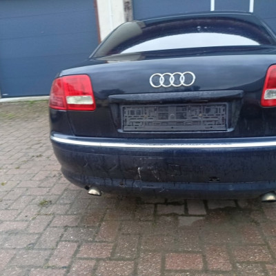 Audi A8 D3 powypadkowe