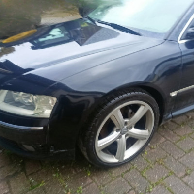 Audi A8 D3 powypadkowe