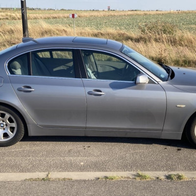 BMW Seria 5 E60 Sedan benzyna 2.2i 170KM 2003