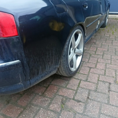 Audi A8 D3 powypadkowe
