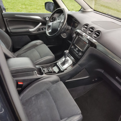 Ford Galaxy Platinum 2011 2.0 Benzyna 203koni