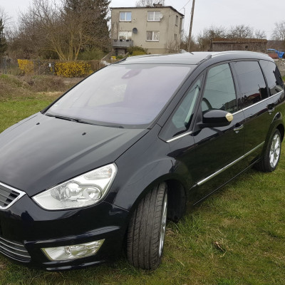 Ford Galaxy Platinum 2011 2.0 Benzyna 203koni