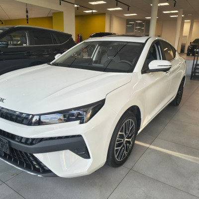 JAC J7Plus 1.5T 136KM AT - za 94.900 PLN!