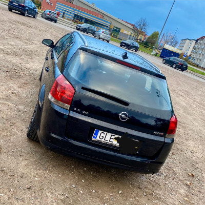 Opel Signum 1.9 CDTI 150KM 2006 Czarna Perła