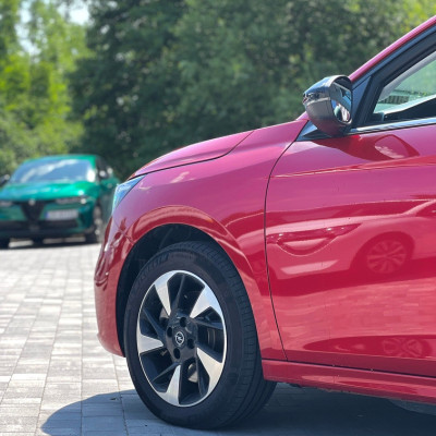 Opel CORSA-E ELEGANCE 136KM - DEMO!