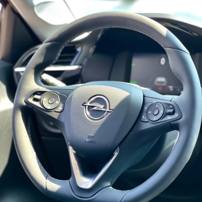 Opel CORSA-E ELEGANCE 136KM - DEMO!