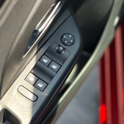 Opel CORSA-E ELEGANCE 136KM - DEMO!