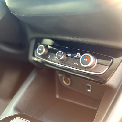 Opel CORSA-E ELEGANCE 136KM - DEMO!