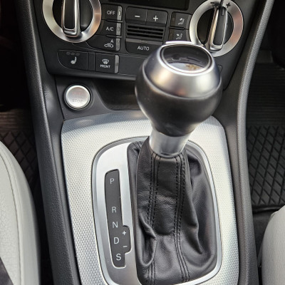 Audi Q3 211 koni automat 4x4 hak garażowany