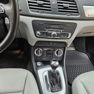 Audi Q3 211 koni automat 4x4 hak garażowany