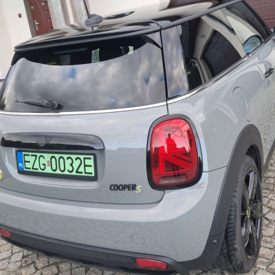 Mini Cooper SE, Elektryk rok 2022, 184KM