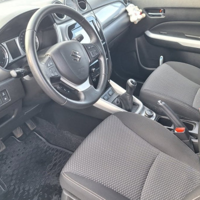Sprzedam Suzuki Vitara 1.6 Premium 4WD