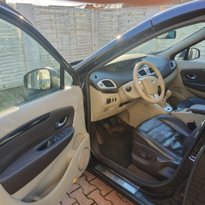 Renault Scenic 1.9 Dci 130 KM, Navi, czujniki