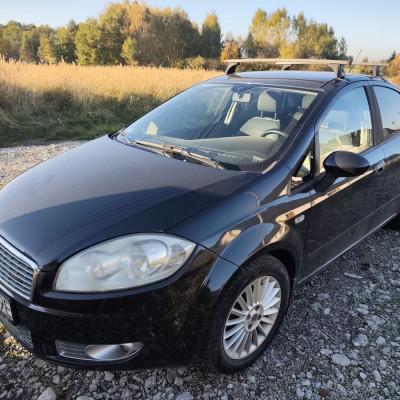 Sprzedam fiat linea -uszkodzony