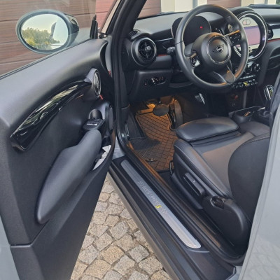 Mini Cooper SE, Elektryk rok 2022, 184KM