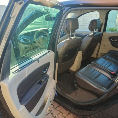 Renault Scenic 1.9 Dci 130 KM, Navi, czujniki
