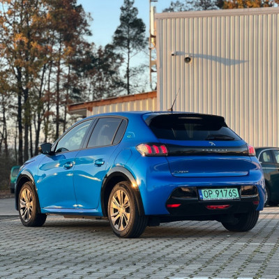 Peugeot 208-e Alure 136KM AT