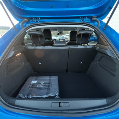 Peugeot 208-e Alure 136KM AT