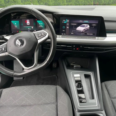 Volkswagen Golf 8 Mild Hybrid – automa