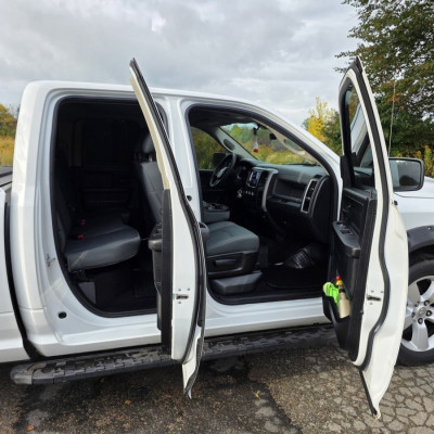 Dodge ram 1500 4x4 5.7 hemi LPG 2016r.