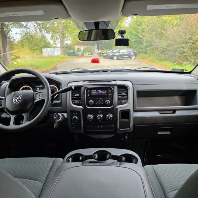 Dodge ram 1500 4x4 5.7 hemi LPG 2016r.