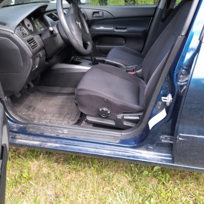 Sprzedaż auta Mitsubishi Lancer Kombii