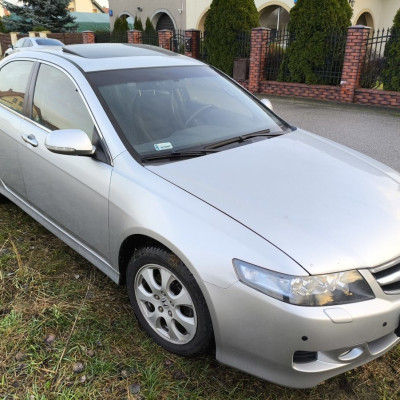 Honda Accord VII 2.4 Executive benzyna